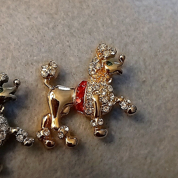 💜NWOT Poodle Dog Pins - Picture 2 of 4
